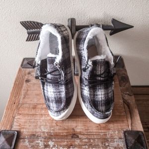 Black Plaid Babe Shoes